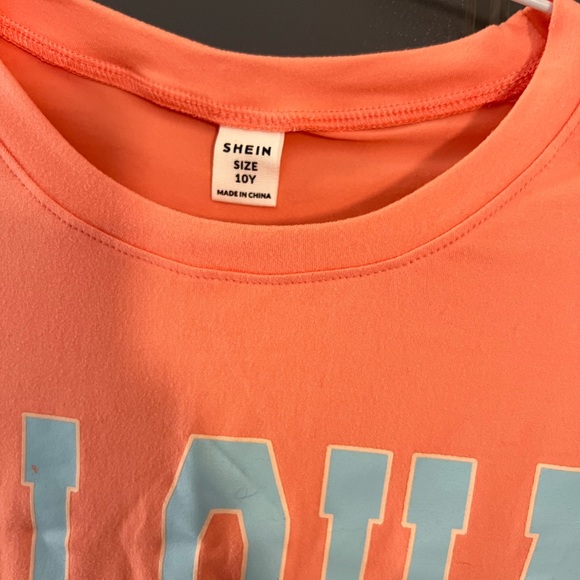 Aloha shirt.  New without tags - Picture 2 of 2